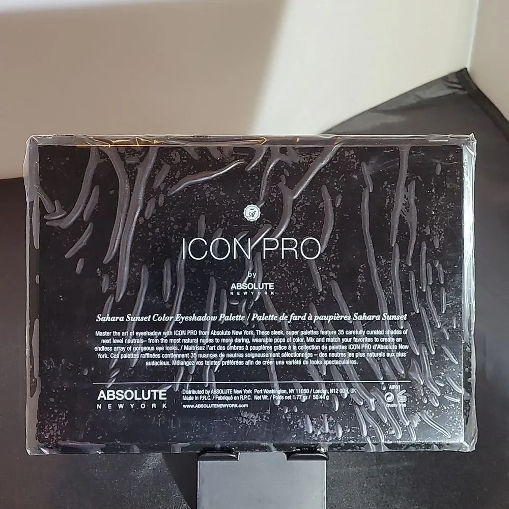 ICON PRO MASTER SHADOW COLLECTION BY ABSOLUTE NEW YORK